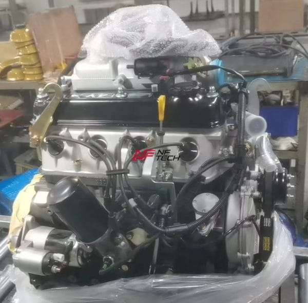 Toyota 4Y-E Engine Assembly - Image 2