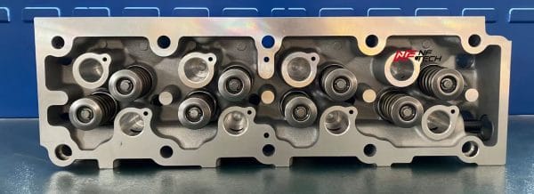 Opel C18NZ Complete Cylinder Head 90880028 - Image 2