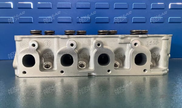 Daewoo G15MF-C Complete Cylinder Head 94580900 - Image 4