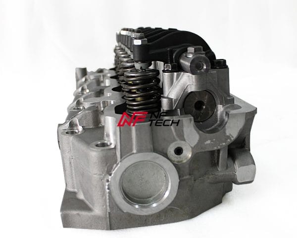 Mitsubishi 2.5L Diesel Complete Cylinder Head AMC908612 - Image 5