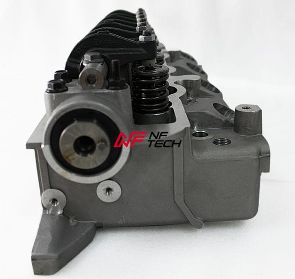 Mitsubishi 2.5L Diesel Complete Cylinder Head AMC908612 - Image 6