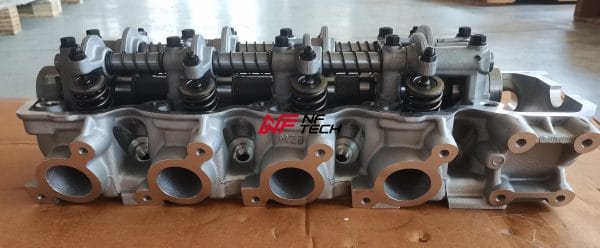 Mitsubishi 2.6L 4G54 8V Complete Cylinder Head AMC910175 - Image 5