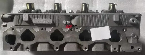 Mitsubishi 2.4L 4G64 16V Complete Cylinder Head MD305479 - Image 4