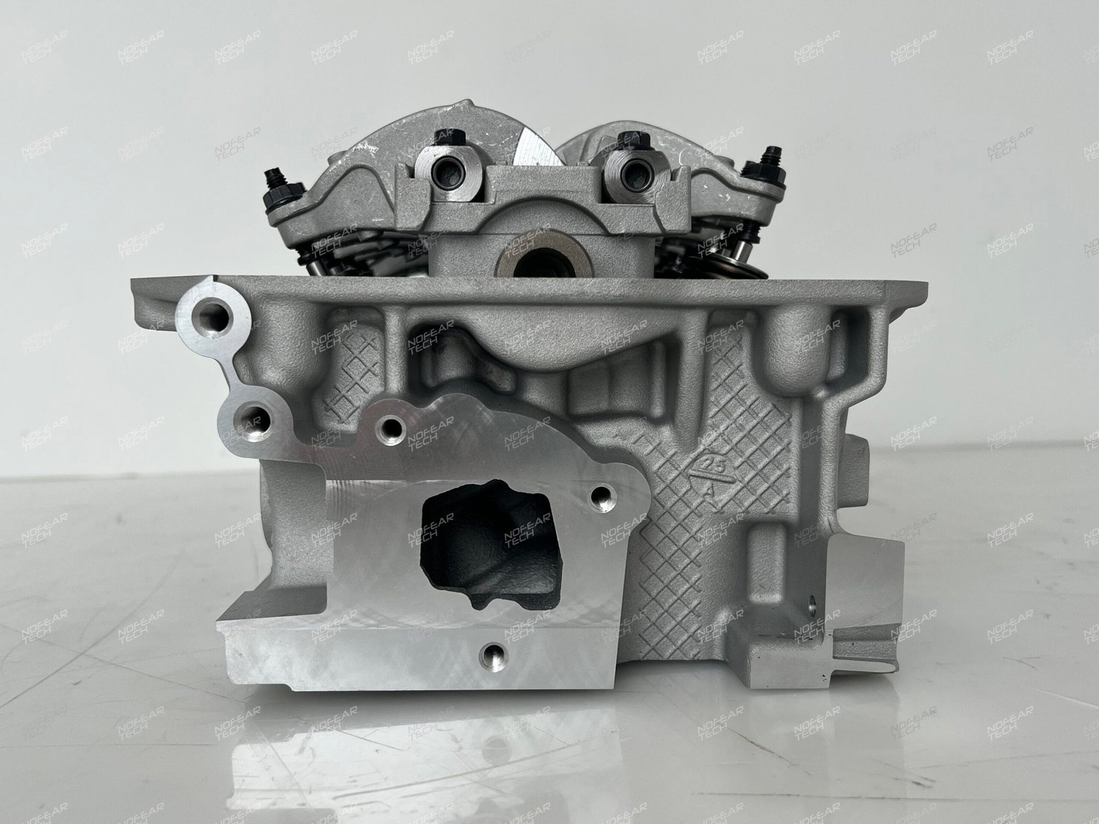 D4F cylinder head intake side with valves and camshafts