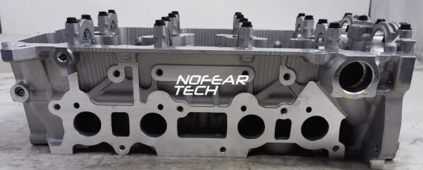 Toyota 1TR-FE Cylinder Head 11101-75220 - Image 4
