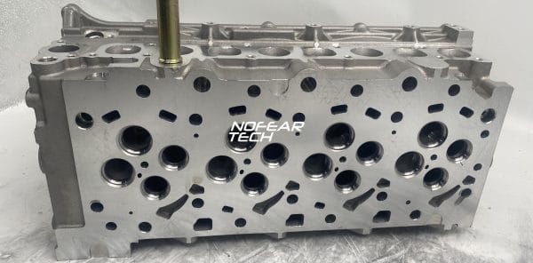 Hyundai D4CB Cylinder Head AMC908751 - Image 3