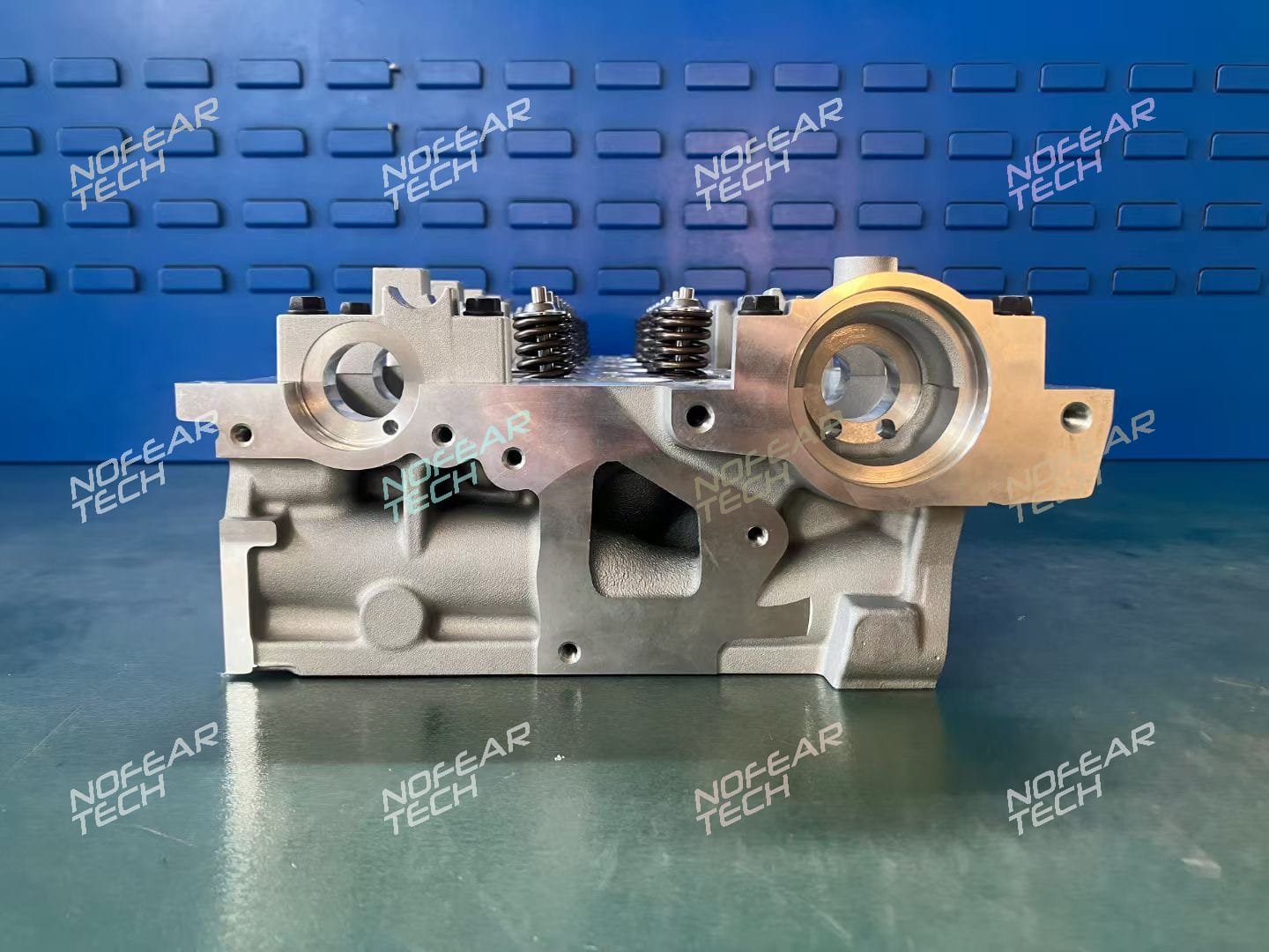 G9U cylinder head semi-assembly front view – Renault Nissan Opel Vauxhall diesel