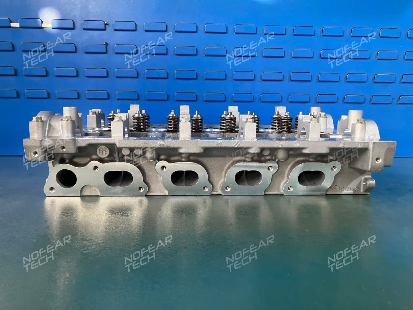 G9T 645 cylinder head exhaust side
