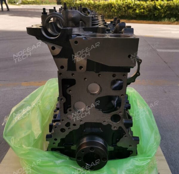 Isuzu 4HF1 Engine Long Block - Image 5
