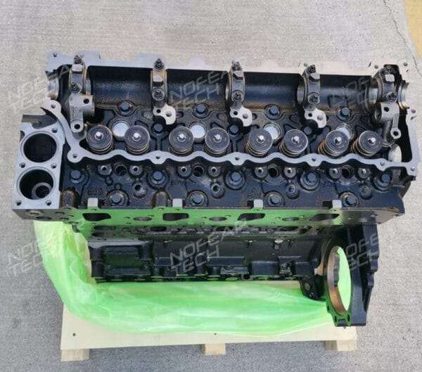 Isuzu 4HF1 Engine Long Block - Image 6