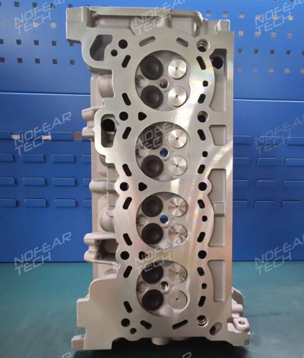 Renault H5F Complete Cylinder Head 8201663847 - Image 2