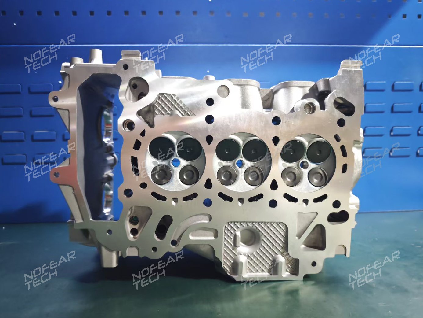GM 1.0T L3 Complete Cylinder Head 55512229 - Image 2